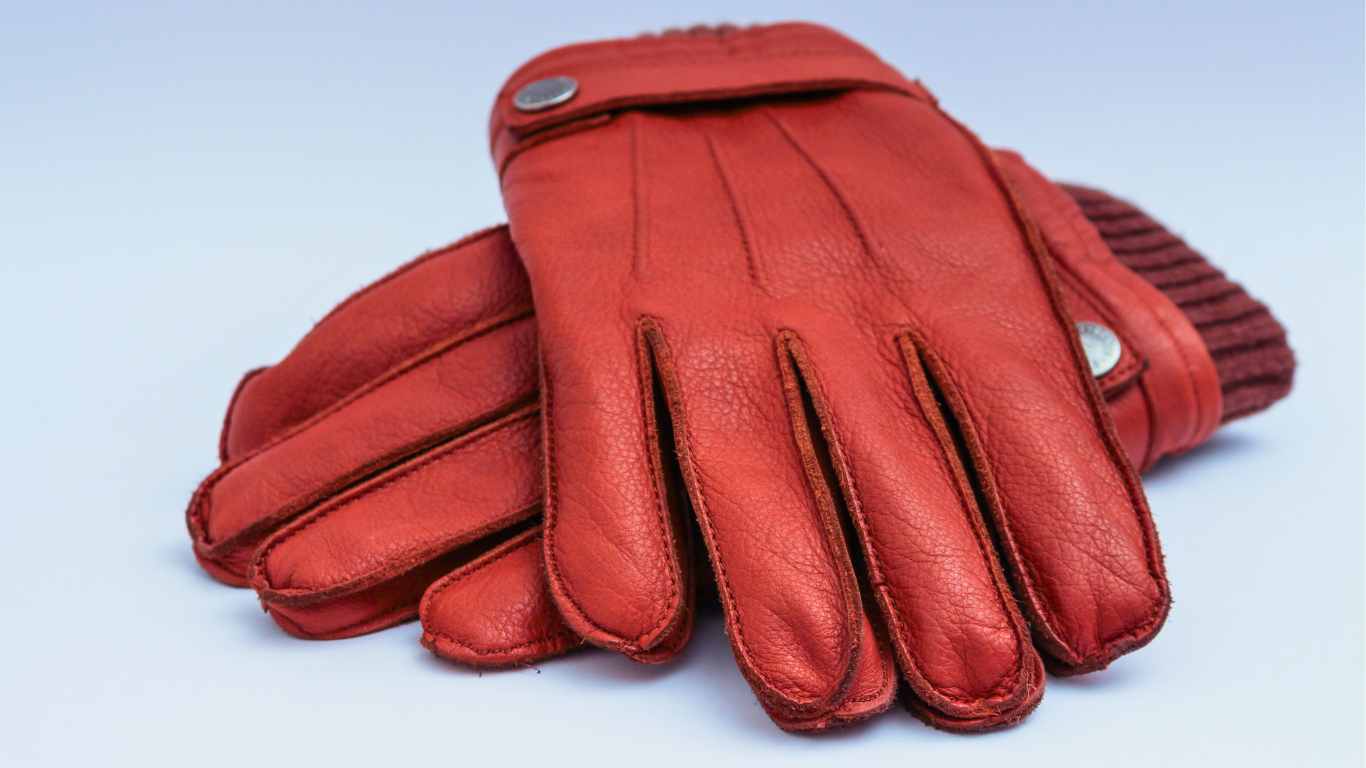 Clean Leather Gloves